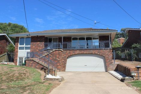 4 Wilks Ave, Kooringal, NSW 2650