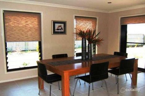 Property photo of 21 Border Crescent Pottsville NSW 2489
