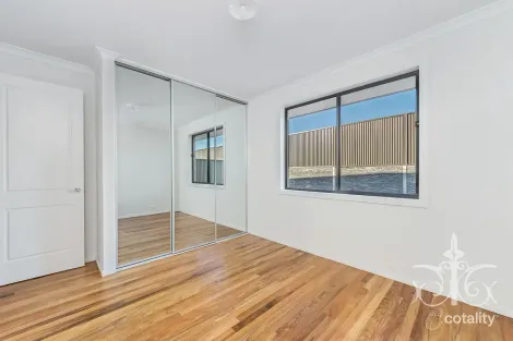 Property photo of 18 Diamond Drive Mount Barker SA 5251