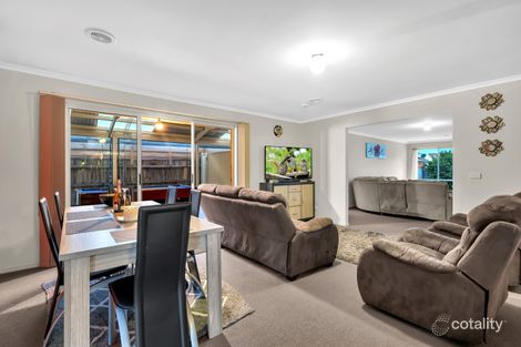 Property photo of 13 Bronhill Court Cranbourne West VIC 3977