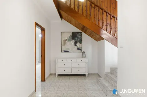 Property photo of 12 Anjudy Close Casula NSW 2170