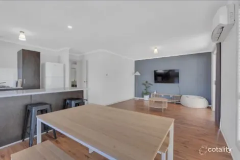 Property photo of 6 Maple Leaf Court Munno Para West SA 5115