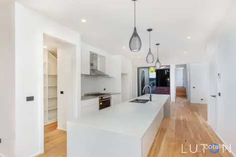 Property photo of 7 Cygnet Crescent Red Hill ACT 2603