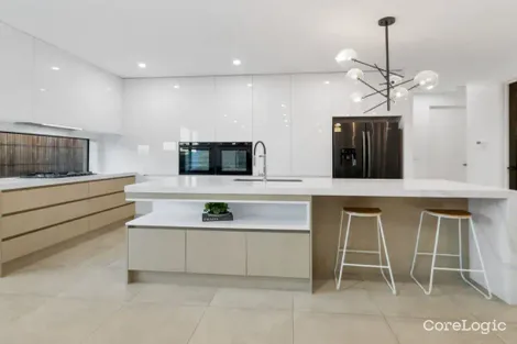Property photo of 4 Sturt Way Mickleham VIC 3064
