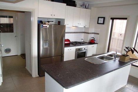 Property photo of 2/10-12 Ross Street Darley VIC 3340