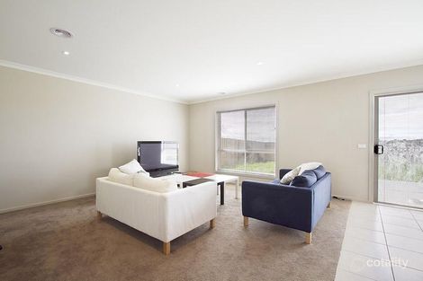 Property photo of 11 Home Road Point Cook VIC 3030