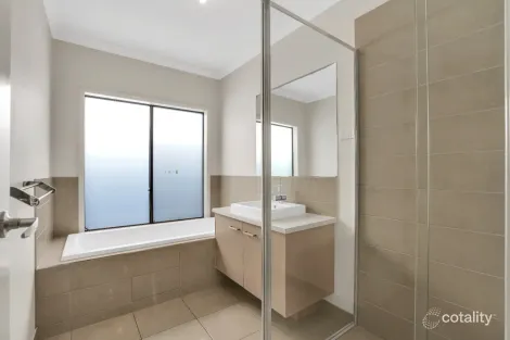 Property photo of 3 Cloverdale Road Tarneit VIC 3029