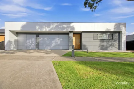 Property photo of 5 Blanck Grove Traralgon VIC 3844