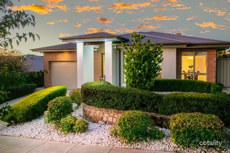 Property photo of 32 Elizabeth Jolley Crescent Franklin ACT 2913