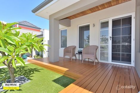 Property photo of 12 Lago Promenade Aveley WA 6069