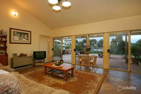 Property photo of 38-40 Warren Park Place Narre Warren South VIC 3805