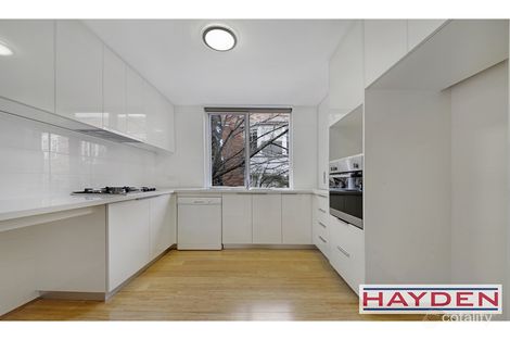 Property photo of 4/24 Tintern Avenue Toorak VIC 3142