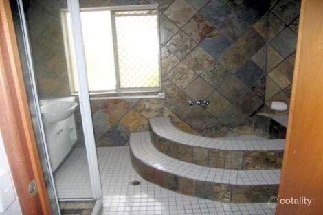 Property photo of 21 Helisma Court Mount Warren Park QLD 4207
