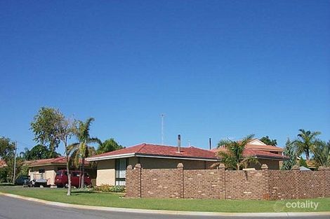 22 Ardleigh Cres, Hamersley, WA 6022