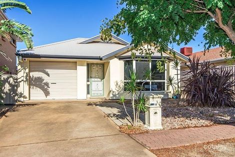 Property photo of 18 Holdfast Drive Sheidow Park SA 5158