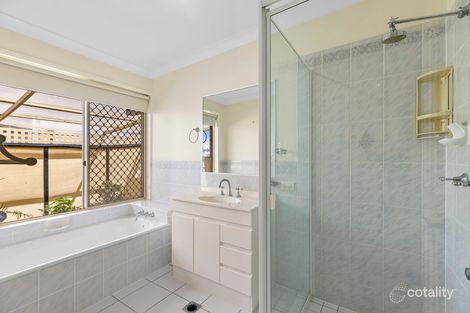 Property photo of 6 Calliandra Place Sinnamon Park QLD 4073