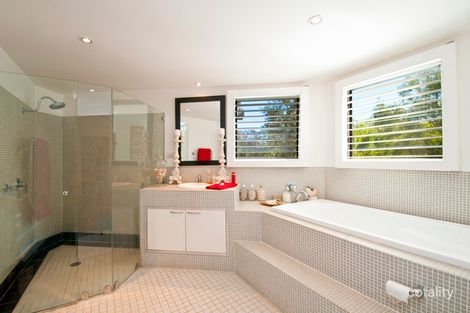 Property photo of 26 Beauty Drive Whale Beach NSW 2107