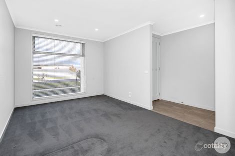 Property photo of 25 Ocallaghan Parade Lucas VIC 3350