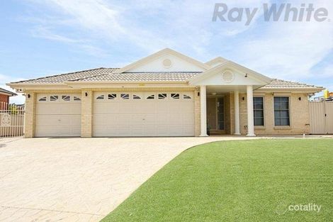 Property photo of 77 Lindeman Crescent Green Valley NSW 2168