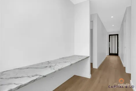 Property photo of 3 Balnarring Street Kalkallo VIC 3064