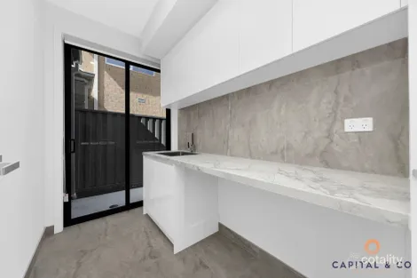 Property photo of 3 Balnarring Street Kalkallo VIC 3064