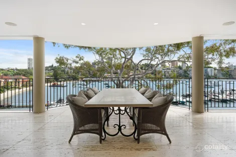 2/17 Gladswood Gdns, Double Bay, NSW 2028