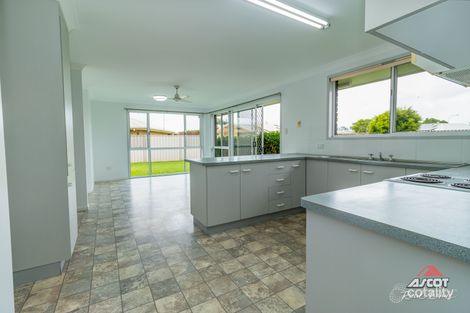 Property photo of 14 Berghofer Drive Kepnock QLD 4670