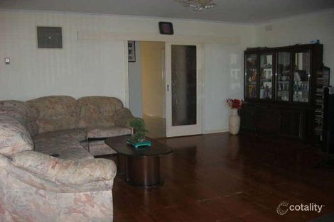 Property photo of 21 Hanleth Avenue Springvale VIC 3171