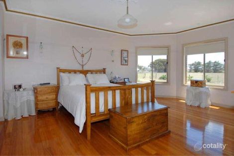 Property photo of 335 Loemans Road Bulla VIC 3428