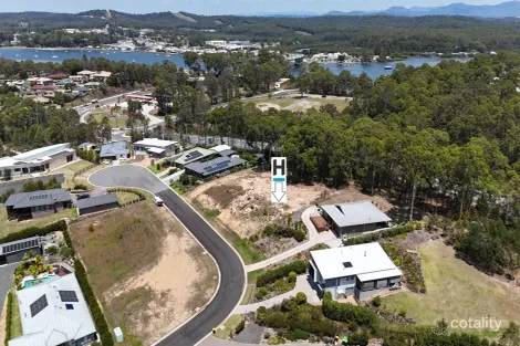 18 Spotted Gum Pl, North Batemans Bay, NSW 2536