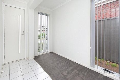 Property photo of 19 Jonah Parade Deer Park VIC 3023