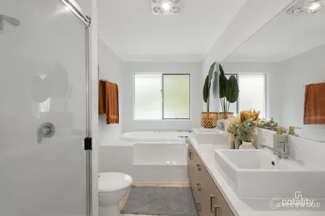 Property photo of 44 Ragamuffin Drive West Coomera QLD 4209