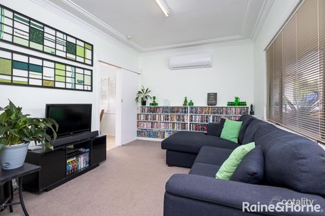 Property photo of 15 Ceduna Street Mount Austin NSW 2650