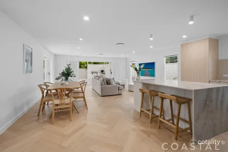Property photo of 30 Launch Road Mermaid Waters QLD 4218