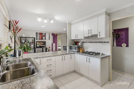 Property photo of 14 Arthur Phillip Drive Endeavour Hills VIC 3802