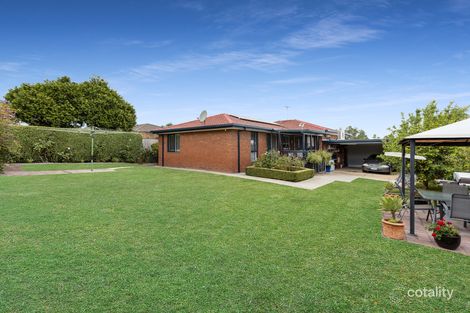 Property photo of 14 Arthur Phillip Drive Endeavour Hills VIC 3802