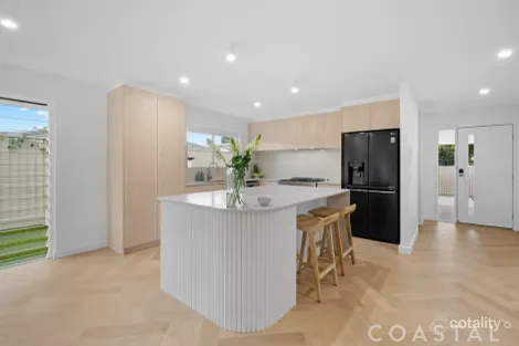 Property photo of 30 Launch Road Mermaid Waters QLD 4218