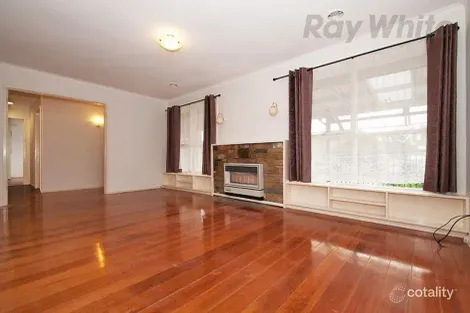 Property photo of 8 Esther Crescent Mooroolbark VIC 3138