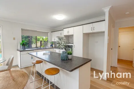 Property photo of 21 Eaton Circle Kirwan QLD 4817