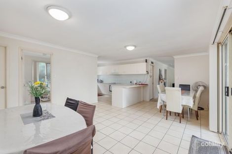 76 Stones Rd, Sunnybank Hills, QLD 4109