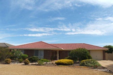 5 Rosina Cres, Port Elliot, SA 5212