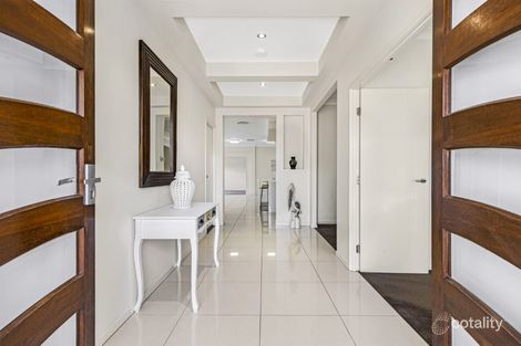 Property photo of 7 Blade Court Birtinya QLD 4575