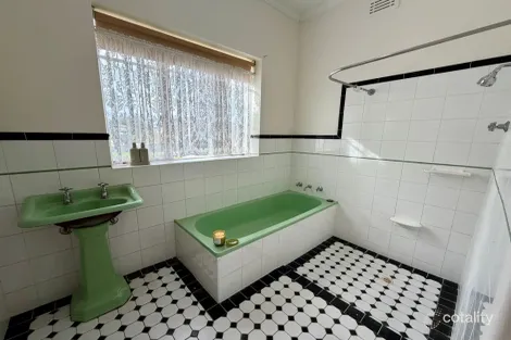 Property photo of 17 Gordon Street Mount Gambier SA 5290
