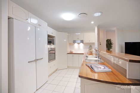 Property photo of 27 Silkyoak Way Albany Creek QLD 4035