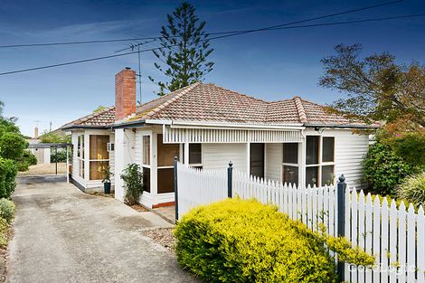 Property photo of 7 Graylea Avenue Herne Hill VIC 3218