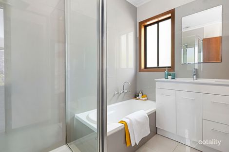 Property photo of 4 Cadby Place Frankston South VIC 3199