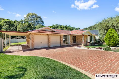 7 Callistemon Cl, Caves Beach, NSW 2281