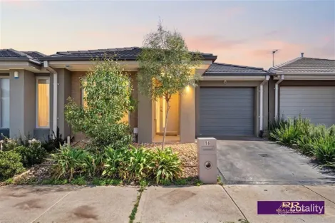 16 Staccato Tce, Strathtulloh, VIC 3338