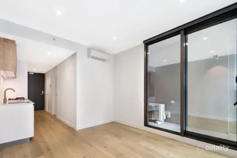 811/23 Mackenzie St, Melbourne, VIC 3000