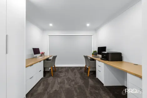 Property photo of 6 Middleton Avenue Cranebrook NSW 2749